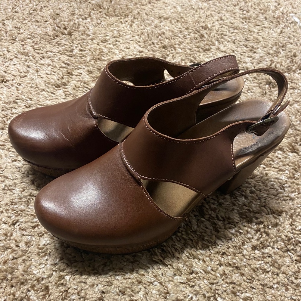 Dansko “Riley” Slingback Pump